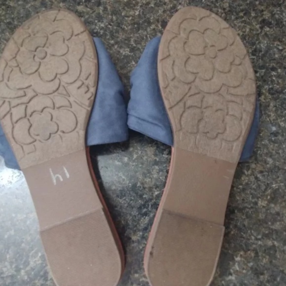 Celebrity Pink slides....super cute and stylish - Picture 2 of 2